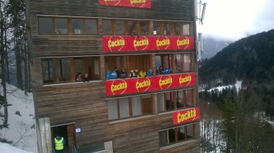 Spomin na sodniški stolp leta 2016