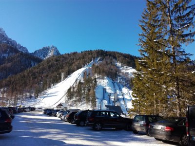 Lep pogled na skakalnice po vrnitvi iz pohoda v Tamar.