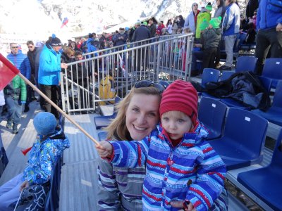 Spomnim se kako sva z ženo leta 2016 peljala dve leti staro hčerko v Planico, ker je bila, citiram 