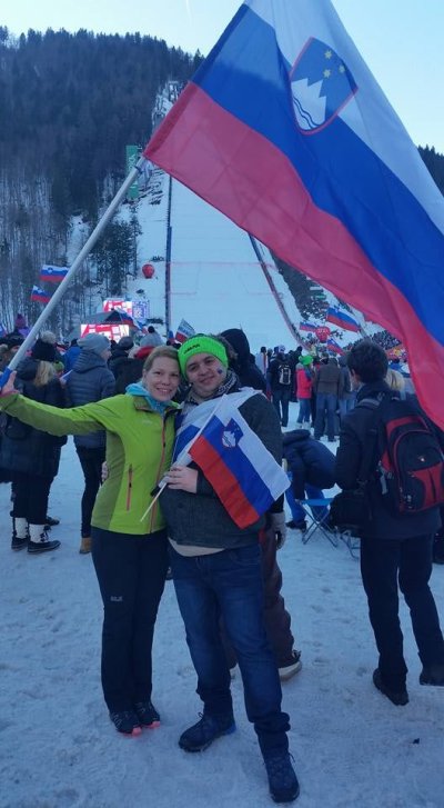 Vsako leto družinsko in s prijatelji navijamo v planici, slikano leta 2018, ko smo zares uživali in se lepo imeli, bili smo zelo glasni, navijali smo na vse grlo, cel dan smo preživeli v Planici, zares nam je bilo lepo.