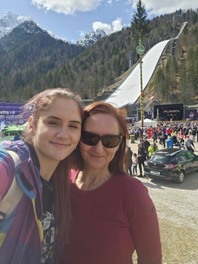 Že vrsto let nas Planica navdušuje. Ponosni smo na naše skakalce in tudi na organizatorje!