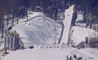 Kot enajstletnik sem z družino užival v povsem beli Planici in oboževal takratne letalce na smučkah : Walter Steiner, Jiri Raška, Manfred Wolf, Bjorn Wirkola, Heinz Wossipiwo ... in seveda naših Peter Štefančič, Marjan Mesec, Danilo Pudgar ter mladi Bogdan Norčič. Bilo je lepo vreme, sneg in sonce.